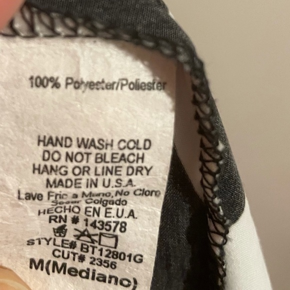 BLACK & White Cover Up - Picture 8 of 8